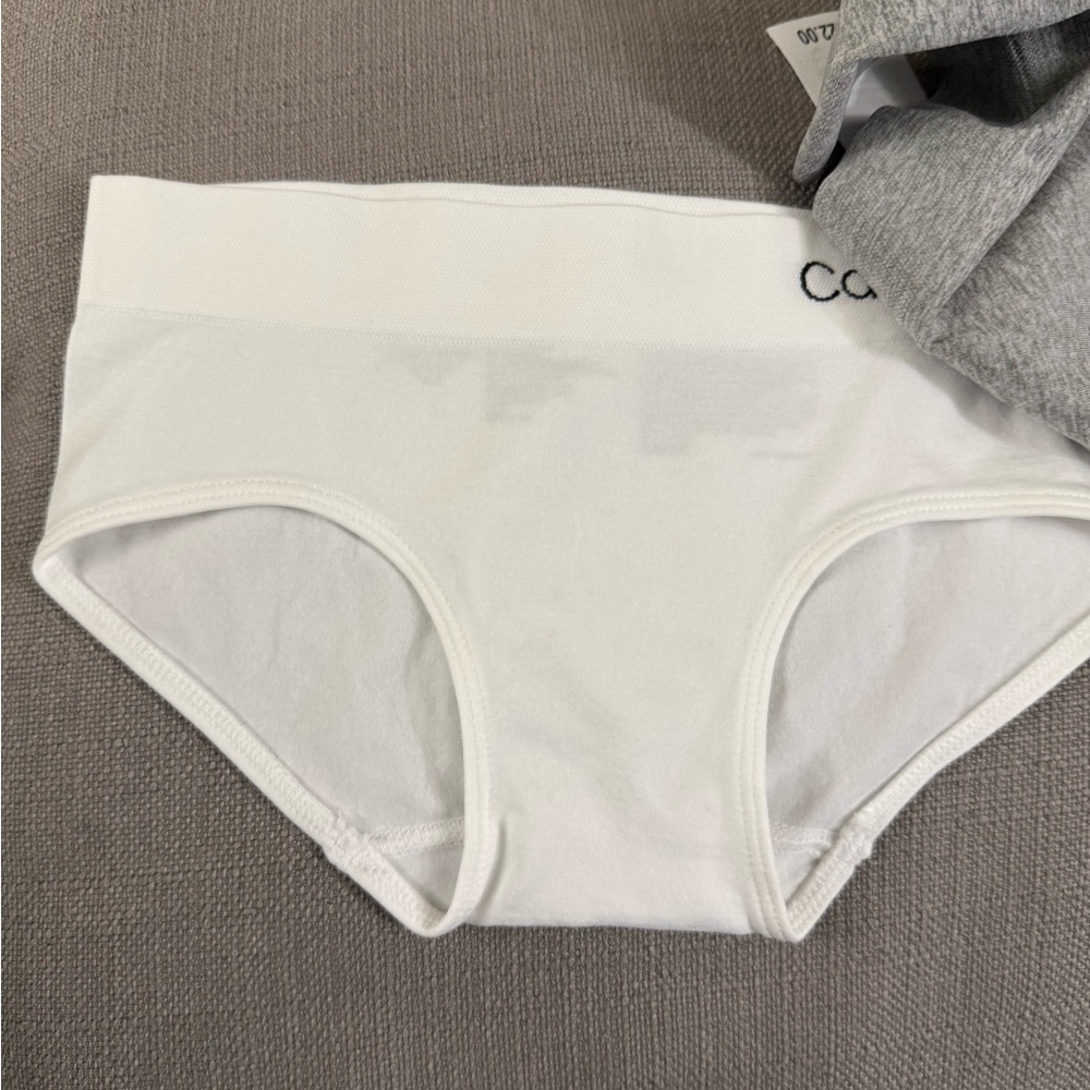 Calvin Klein Gray and White Brief Set - Picture 4 of 6